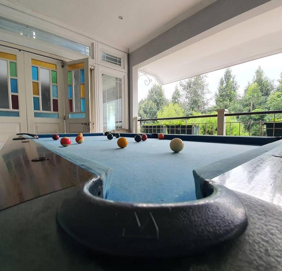 Villa 360 Lembang Exterior photo
