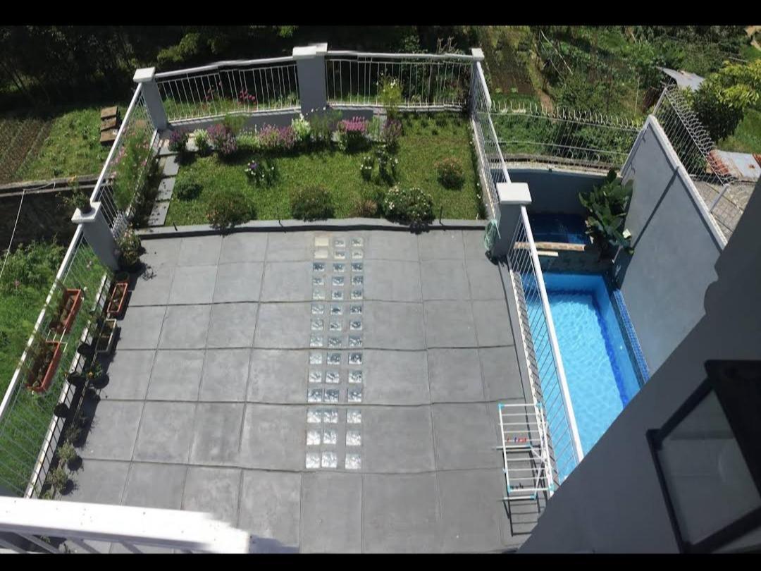 Villa 360 Lembang Exterior photo